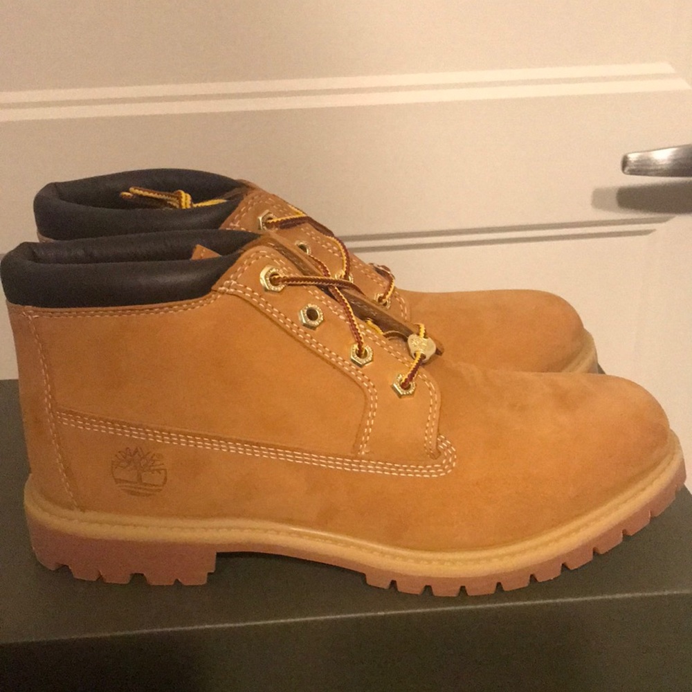 Timberland Woman’s Nellie chukka wheat boots